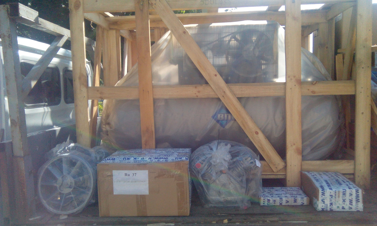 Отгрузка поршневых компрессоров Remeza и запчастей в Новосибирск